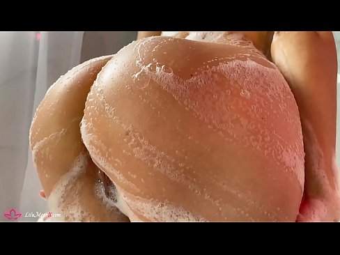 ❤️ Brunette Akuseweretsa maliseche ndi Vibrator mpaka Intense Orgasm mu Shower Zolaula zolaula ny.sexvideogif.ru